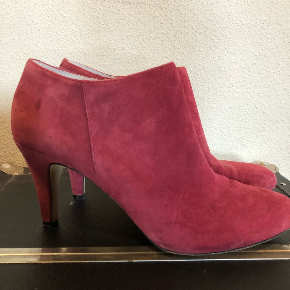 Vince Camuto Red Suede Booties 10